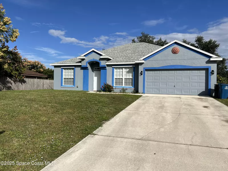 793 Boc CIR NW, Palm Bay, FL 32907