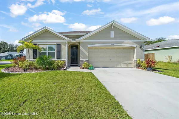 1098 Castile RD SE, Palm Bay, FL 32909