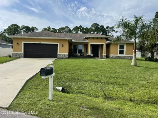 Palm Bay, FL 32908,681 SW David CIR SW