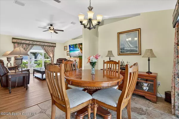 Sebastian, FL 32958,467 Caravan TER