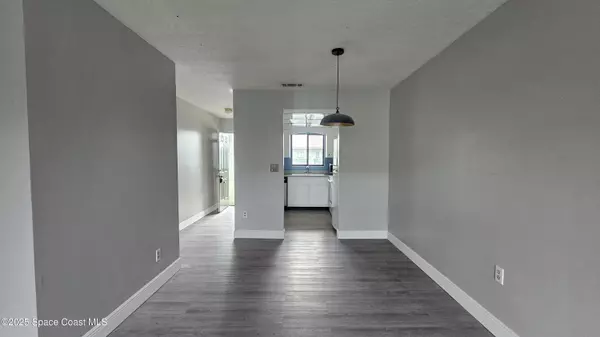 Cocoa, FL 32922,1556 University LN #406