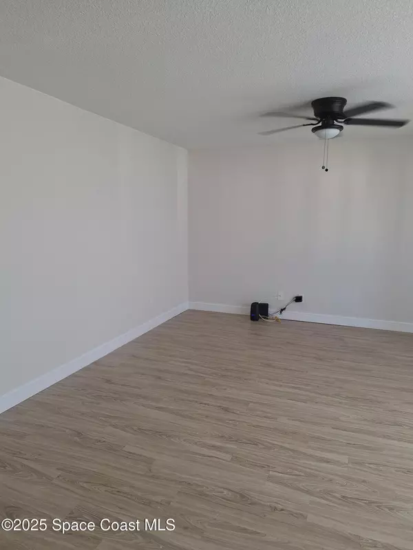 Melbourne, FL 32935,592 N Wickham RD #12