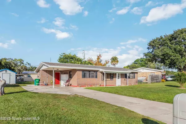 1860 Brandy LN, Titusville, FL 32796