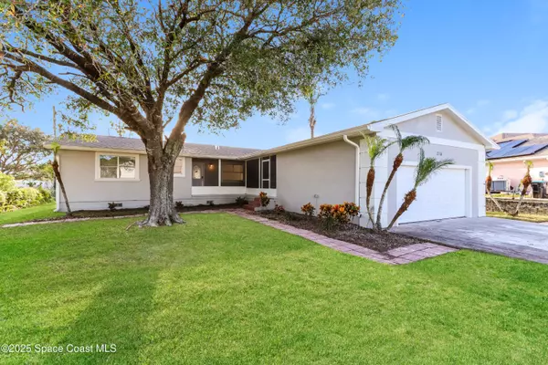 2118 Trillo RD SE, Palm Bay, FL 32909