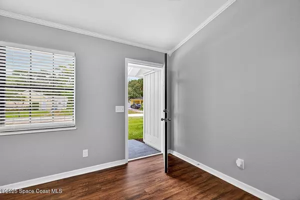 Vero Beach, FL 32968,6085 7th ST