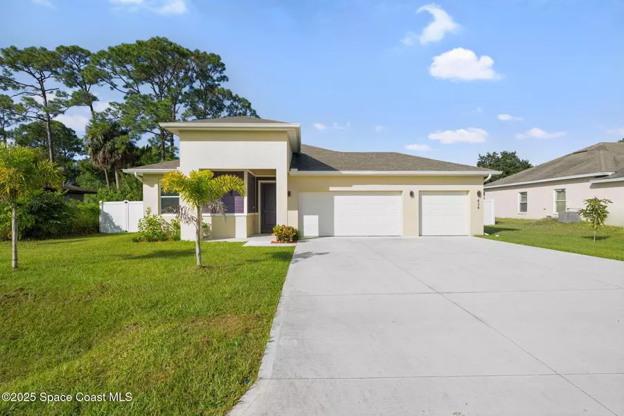 434 Borraclough AVE NW, Palm Bay, FL 32907
