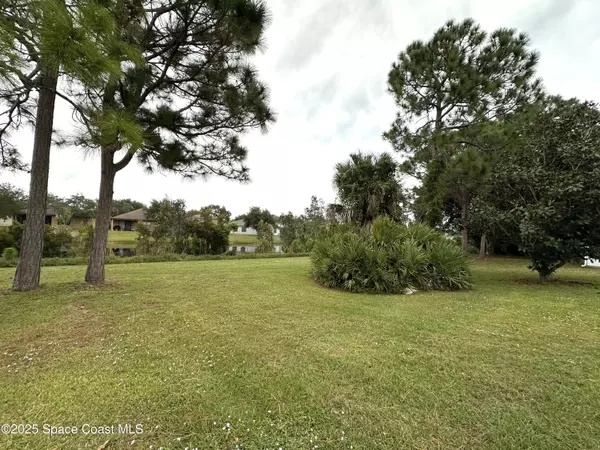 Melbourne, FL 32901,670 Benton DR