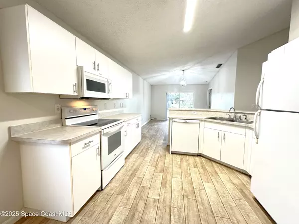 Melbourne, FL 32901,670 Benton DR