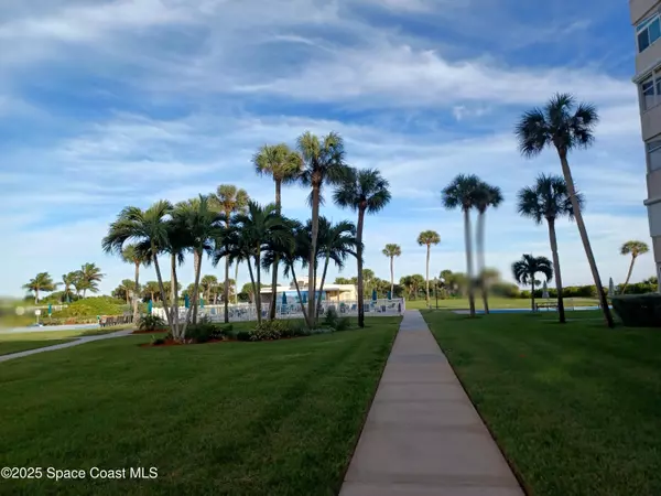 Cocoa Beach, FL 32931,2020 N Atlantic AVE #112-S