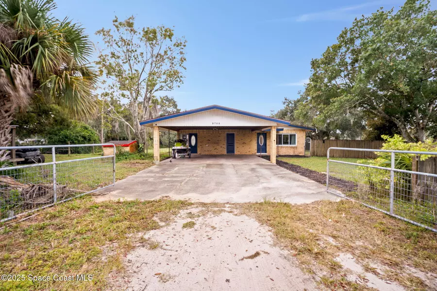 3705 Grandperrin RD, Mims, FL 32754