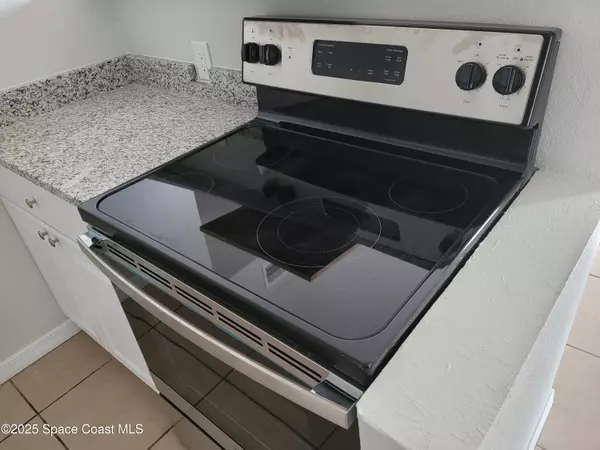 Rockledge, FL 32955,130 Bouganvillea DR #15