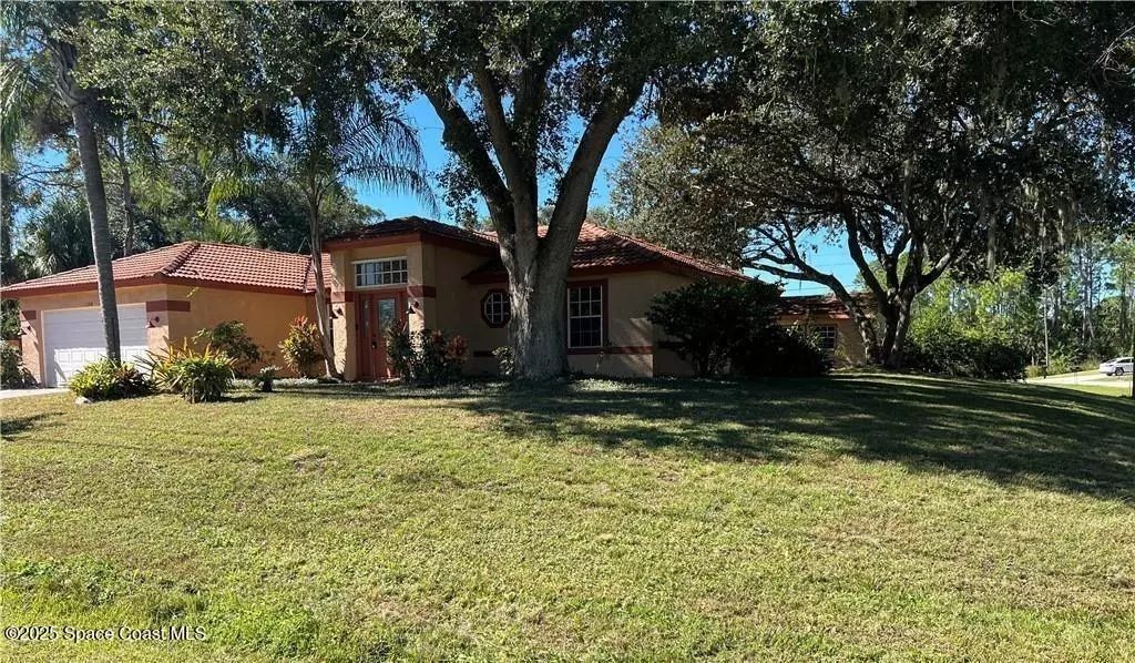 1300 Eldron BLVD SE, Palm Bay, FL 32909