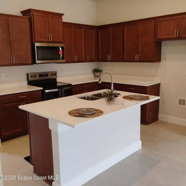 Palm Bay, FL 32907,1146 Kylar DR NW