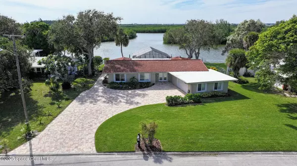 Cocoa Beach, FL 32931,778 Nassau RD