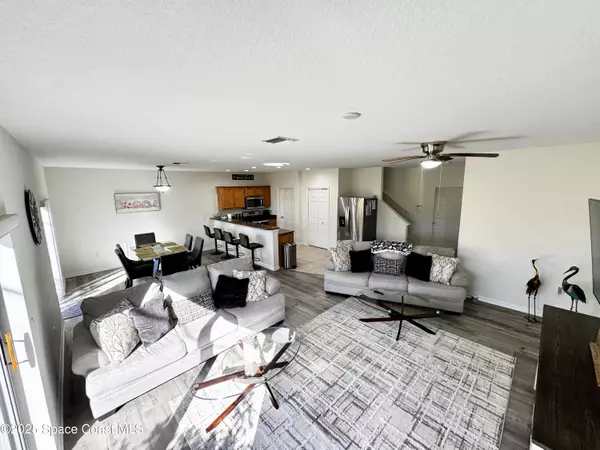 Cape Canaveral, FL 32920,121 Majestic Bay AVE