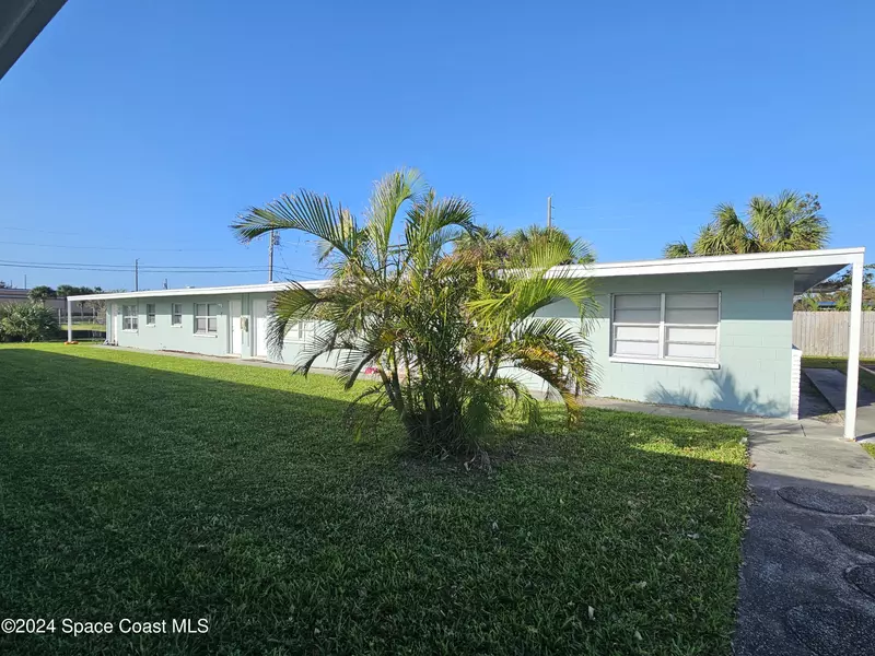 119 Roosevelt AVE #119b, Cocoa Beach, FL 32931