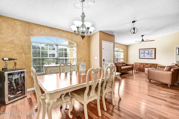 Palm Bay, FL 32907,421 Carol DR NE