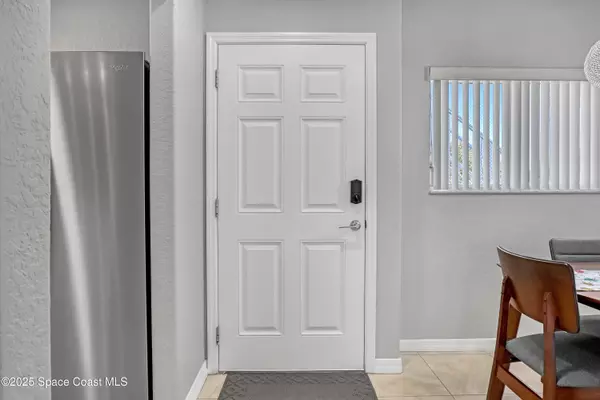 Cape Canaveral, FL 32920,605 Ocean Park LN