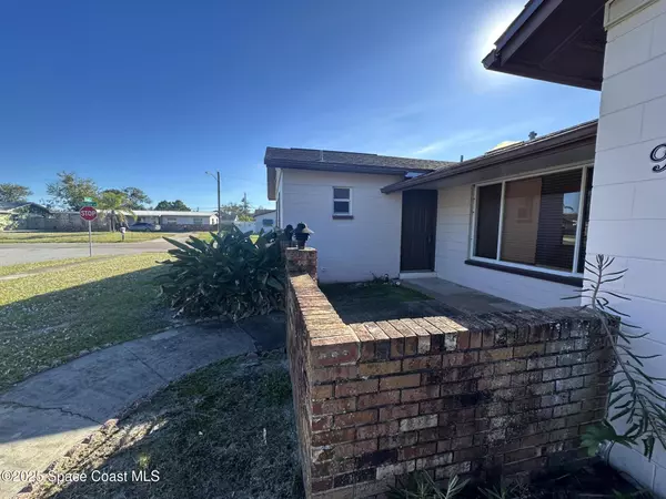 Titusville, FL 32780,905 Grant RD