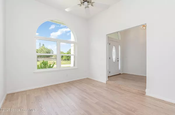 Palm Bay, FL 32907,871 NE September AVE NE