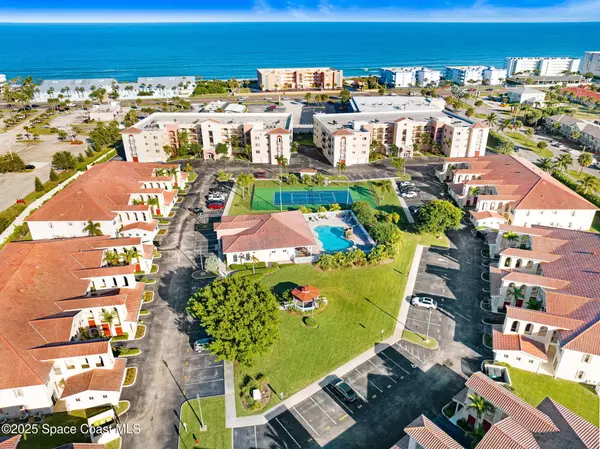 Satellite Beach, FL 32937,123 Lancha CIR #307