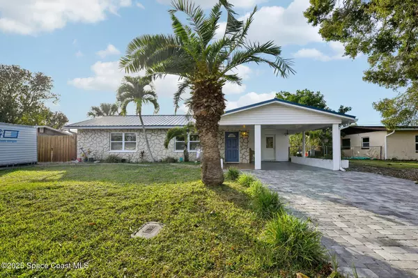 207 2nd ST, Merritt Island, FL 32953