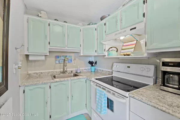 Cape Canaveral, FL 32920,425 Harrison AVE #6-2