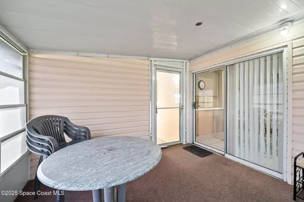 Barefoot Bay, FL 32976,720 Periwinkle CIR