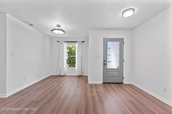 Rockledge, FL 32955,906 Beryl DR