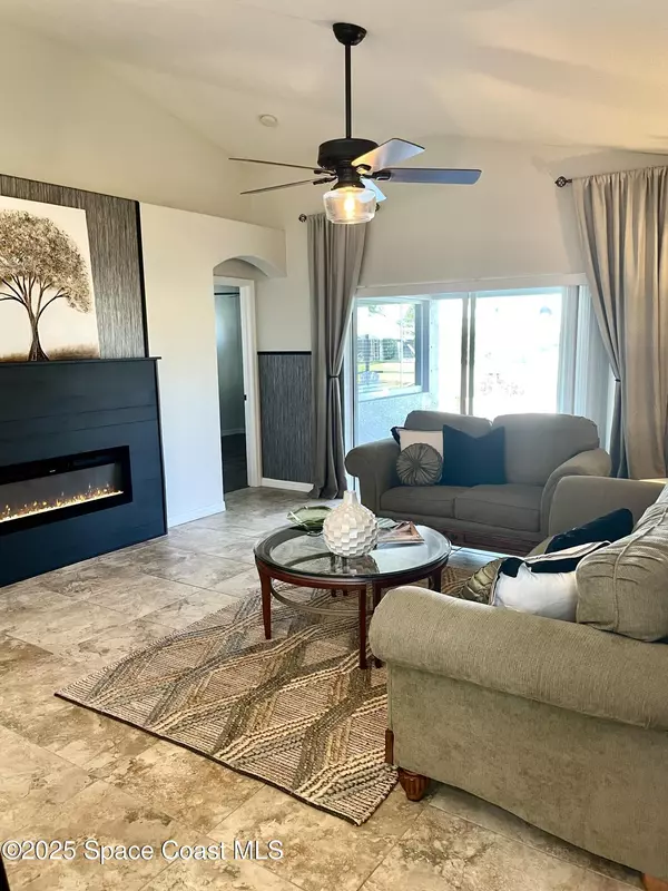 Rockledge, FL 32955,4091 Chardonnay DR