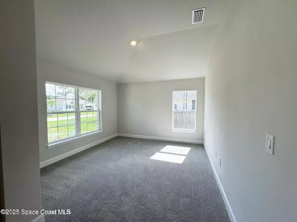 Sebastian, FL 32958,915 Rose Arbor DR