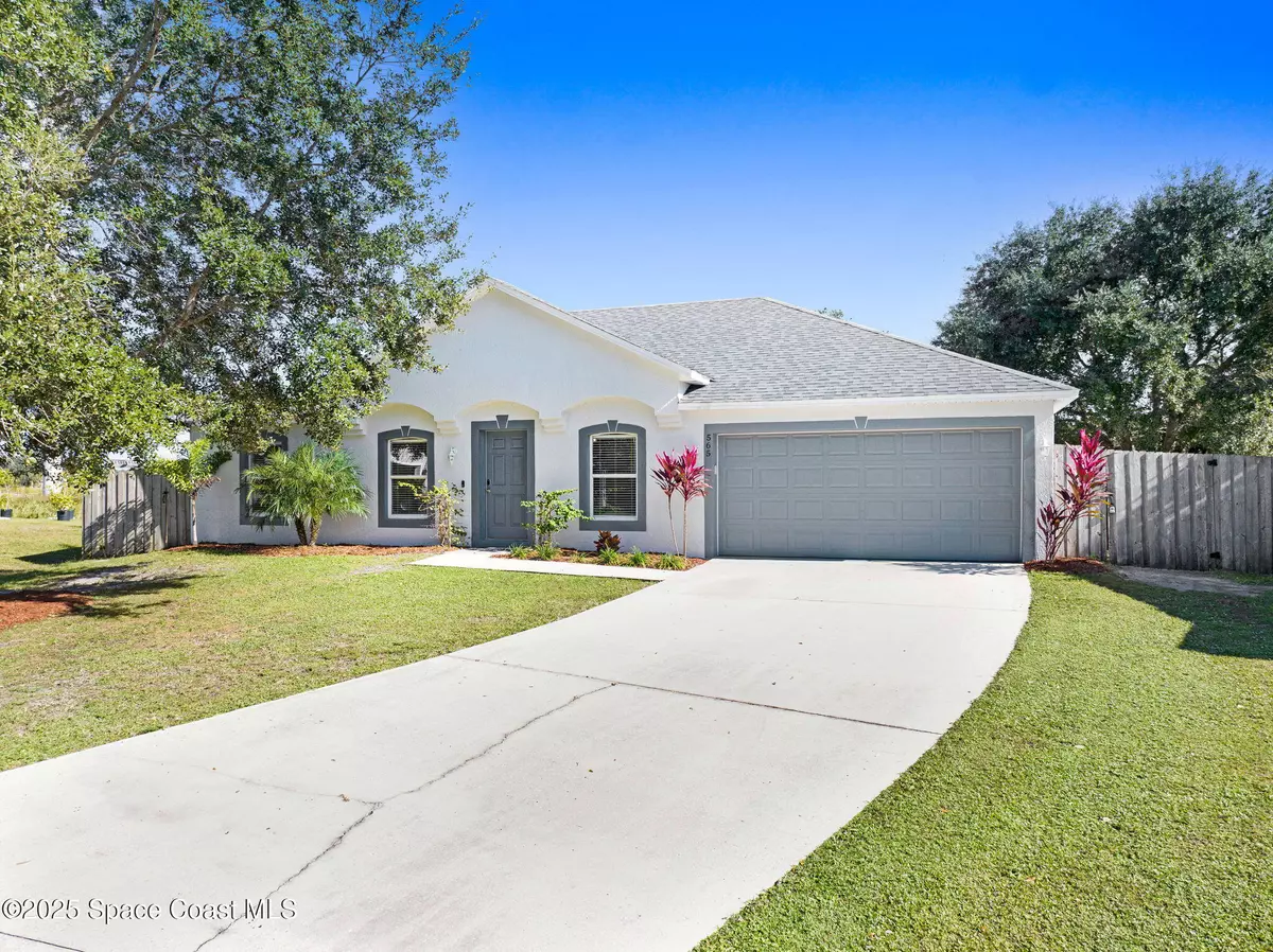 Palm Bay, FL 32907,565 White Cap CT NW
