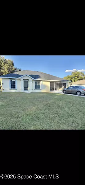 1021 Sablon ST SE, Palm Bay, FL 32909