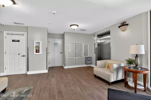 Cape Canaveral, FL 32920,807 Mystic DR #C-207