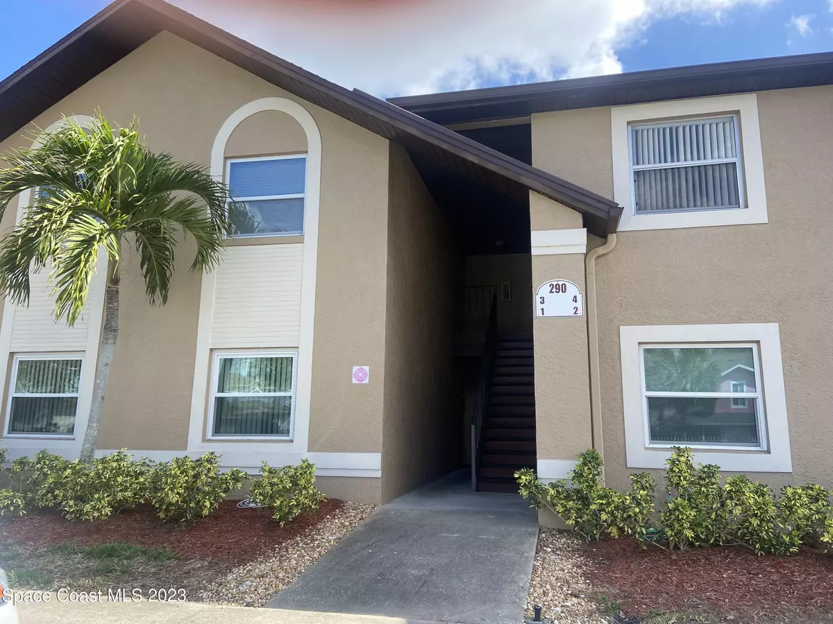 Merritt Island, FL 32953,290 Spring DR #4