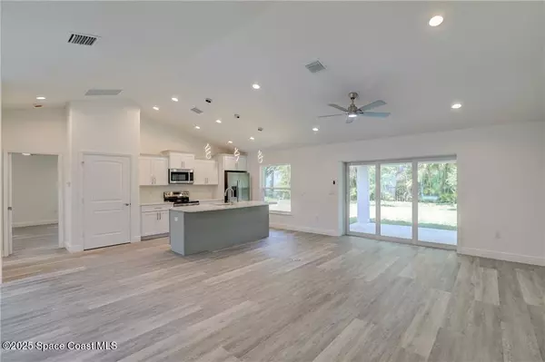 Sebastian, FL 32958,485 Periwinkle DR