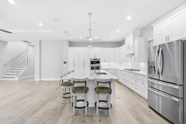 Cocoa Beach, FL 32931,151 24th ST