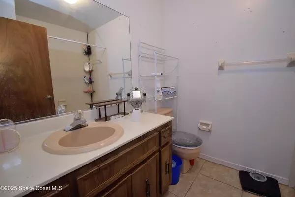 Cocoa Beach, FL 32931,141 Woodland AVE