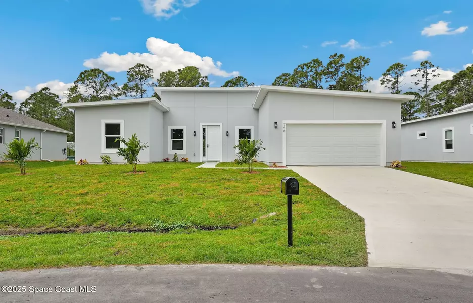 746 Harriet AVE SW, Palm Bay, FL 32908