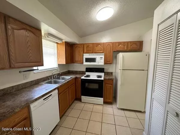 Palm Bay, FL 32907,1235 Karlovy AVE NW