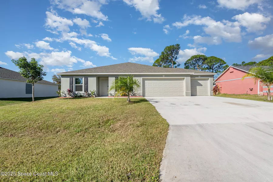788 Isar AVE NW, Palm Bay, FL 32907
