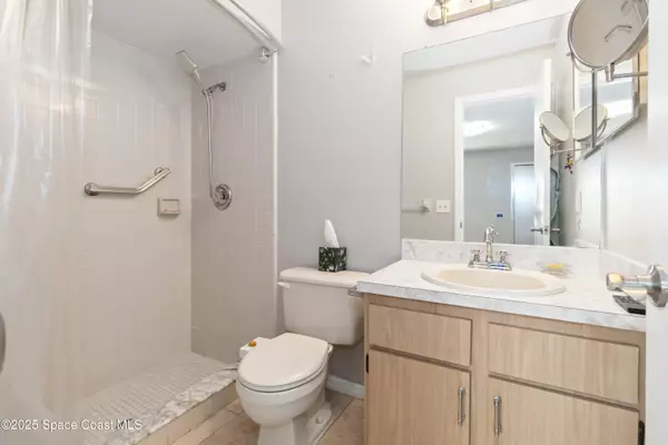 Melbourne, FL 32901,4020 Bayberry DR