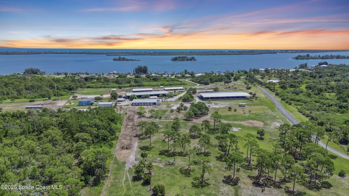 Grant-valkaria, FL 32949,4850 Old Dixie HWY