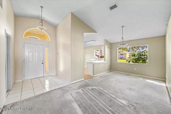 Melbourne, FL 32940,2798 Caitlin CT