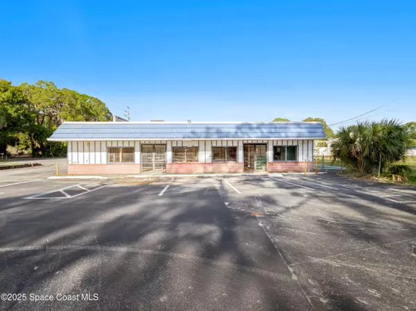 1310 S Tropical TRL, Merritt Island, FL 32952