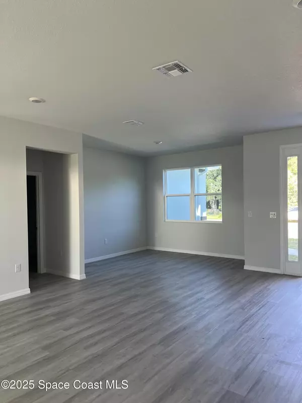 Palm Bay, FL 32908,542 Lambright ST SW