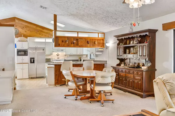 Palm Bay, FL 32905,1007 Pineapple AVE NE