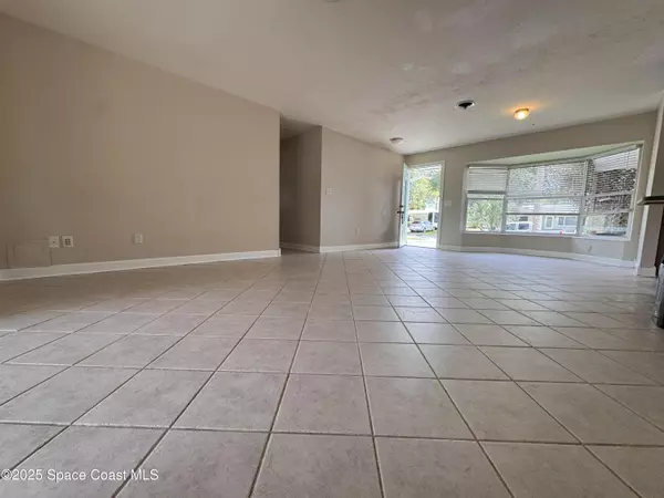 Rockledge, FL 32955,978 Golf ST
