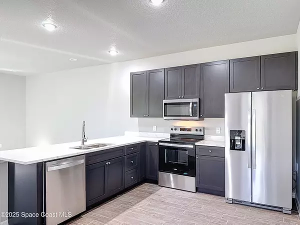 Titusville, FL 32780,536 L M  Davey LN