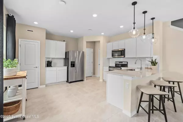 Melbourne, FL 32904,5142 Inspire LN